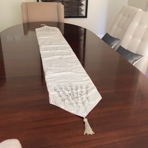 84” Silk Table Runner
